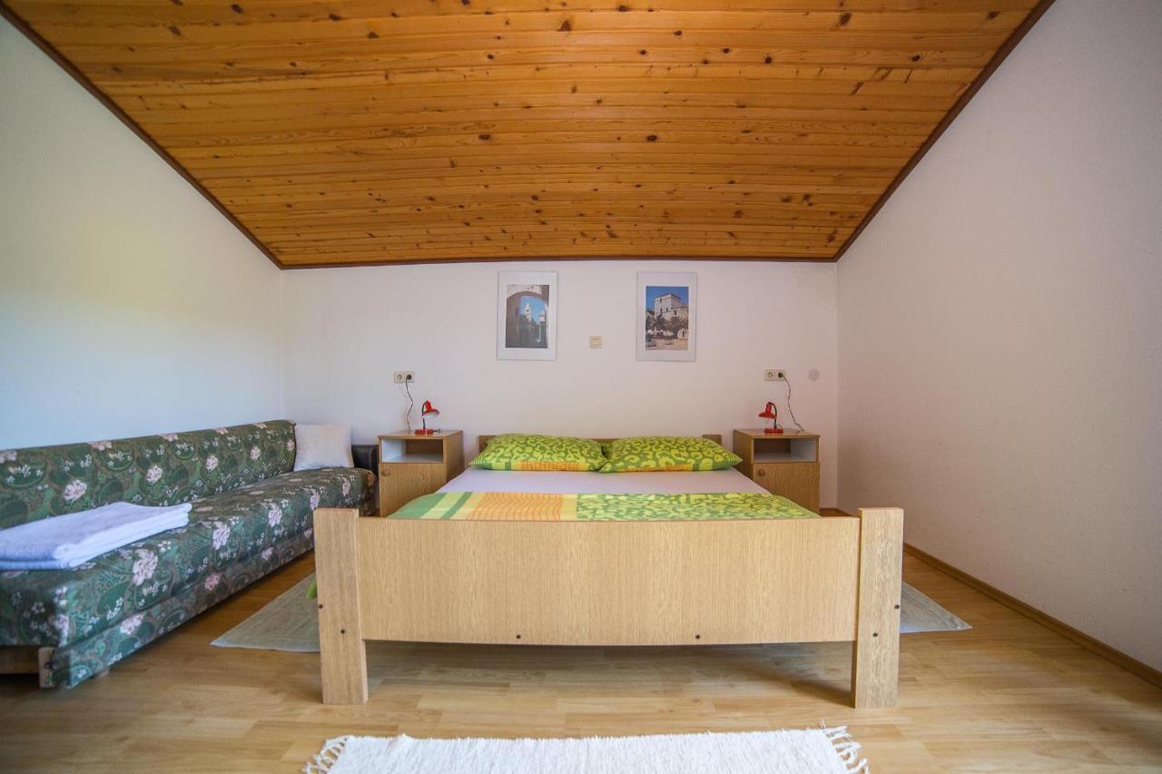 Apartments Pahljina Palit Kültér fotó