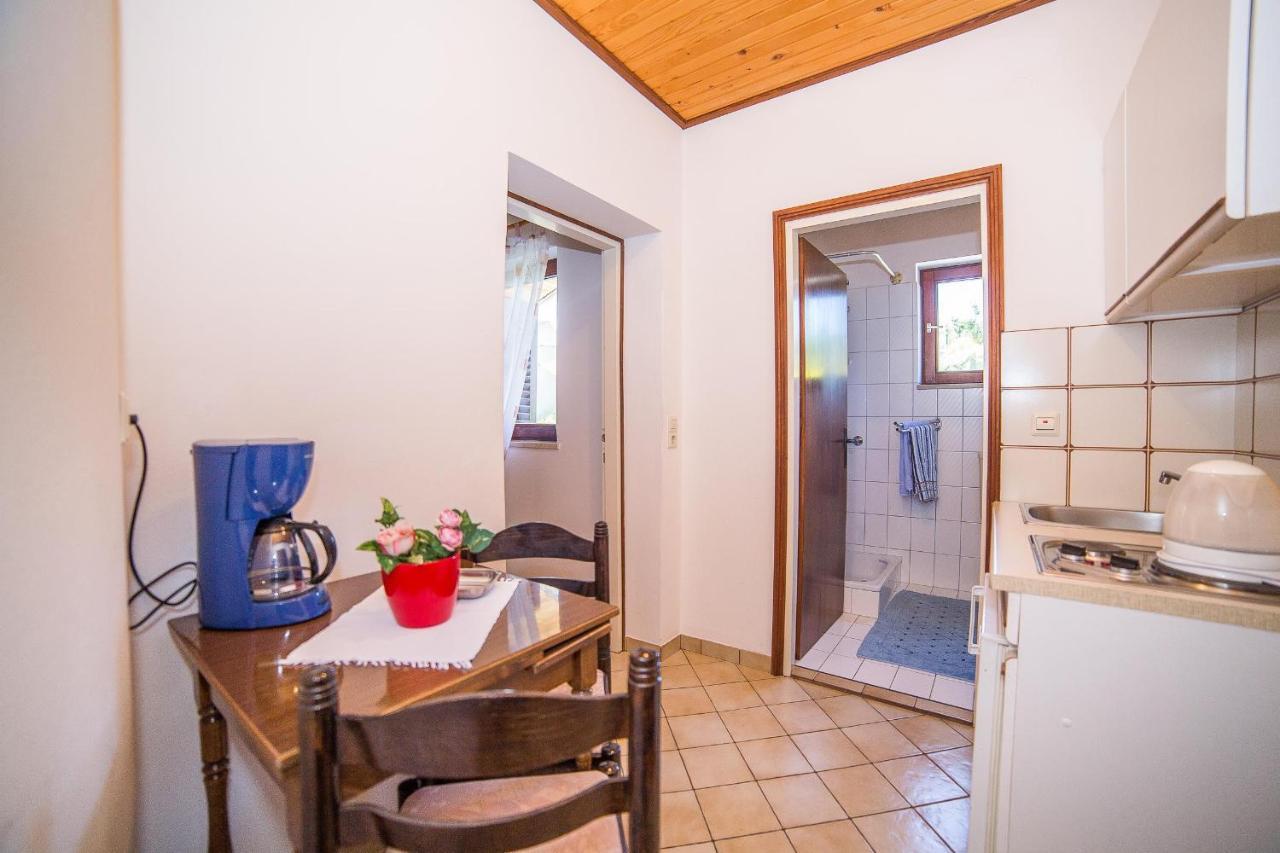 Apartments Pahljina Palit Kültér fotó