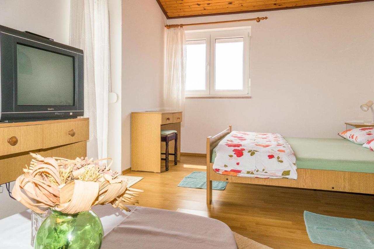 Apartments Pahljina Palit Kültér fotó