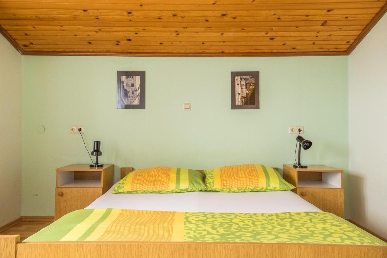 Apartments Pahljina Palit Kültér fotó