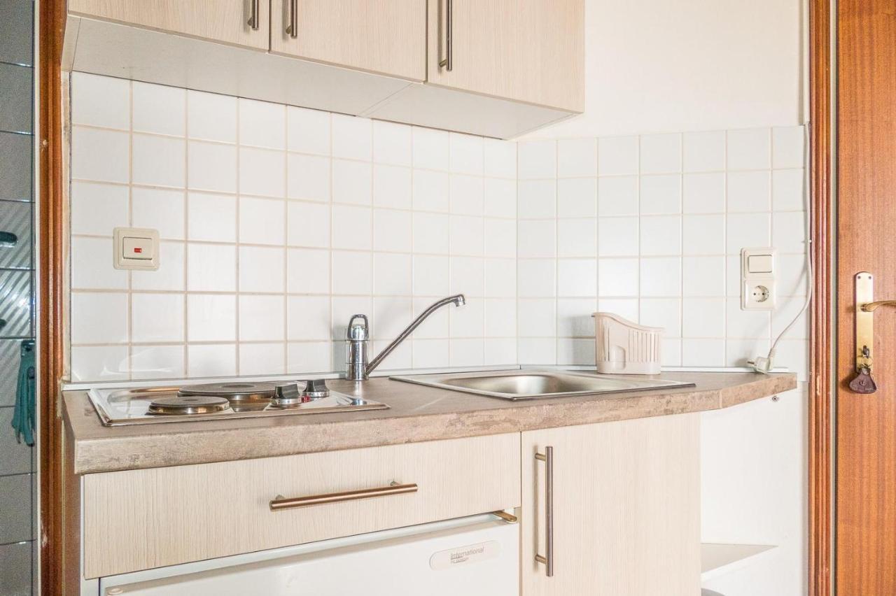 Apartments Pahljina Palit Kültér fotó