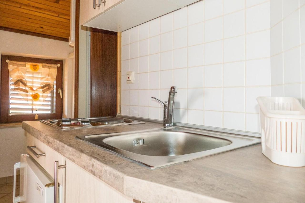Apartments Pahljina Palit Kültér fotó